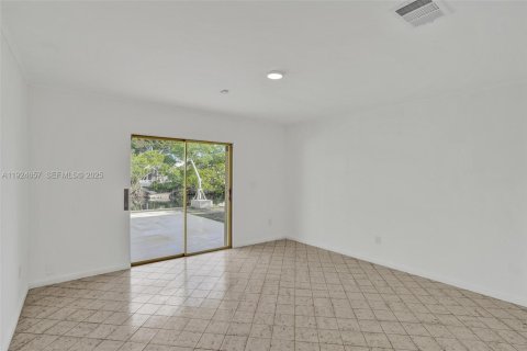 Купить виллу или дом в Майами, Флорида 3 спальни, 204.2м2, № 1983671 - фото 22