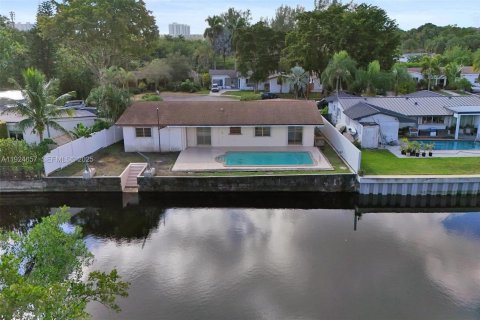 Купить виллу или дом в Майами, Флорида 3 спальни, 204.2м2, № 1983671 - фото 12