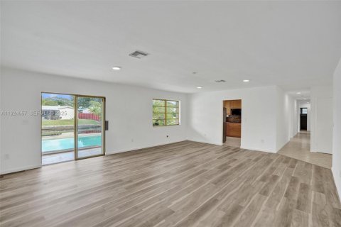 Купить виллу или дом в Майами, Флорида 3 спальни, 204.2м2, № 1983671 - фото 28