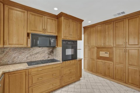 Купить виллу или дом в Майами, Флорида 3 спальни, 204.2м2, № 1983671 - фото 26