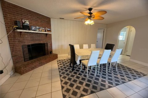 House in Port Orange, Florida 3 bedrooms, 150.04 sq.m. № 2097259 - photo 17