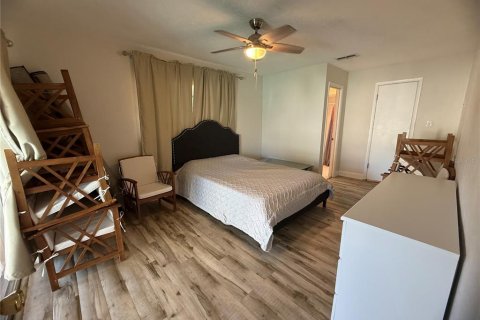 House in Port Orange, Florida 3 bedrooms, 150.04 sq.m. № 2097259 - photo 24