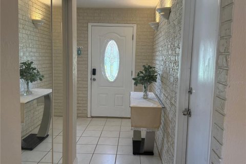 House in Port Orange, Florida 3 bedrooms, 150.04 sq.m. № 2097259 - photo 2