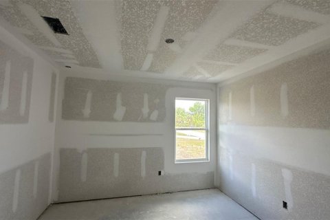 Immobilier commercial à vendre à Englewood, Floride: 6 chambres, 215.9 m2 № 2434673 - photo 11