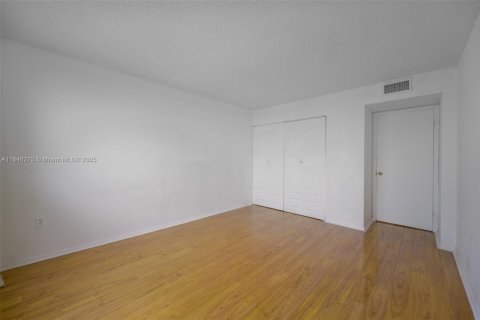 Copropriété à vendre à Miami, Floride: 1 chambre, 65.96 m2 № 1846050 - photo 14