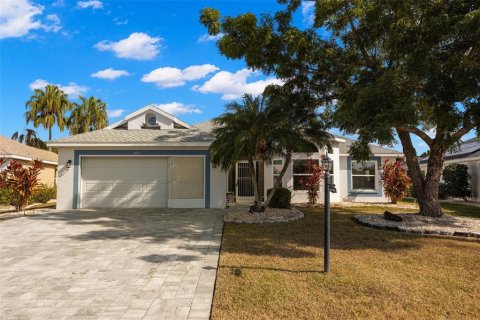 Casa en Sun City Center, Florida 2 dormitorios, 193.89 m2 № 2129302