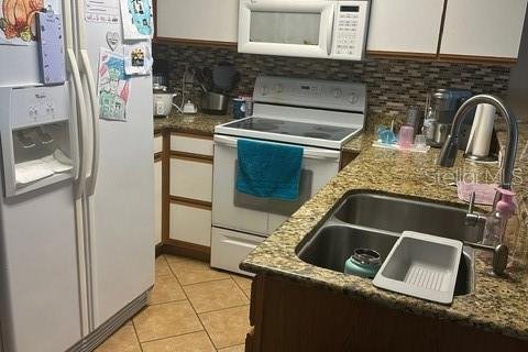 Adosado en venta en Tampa, Florida, 3 dormitorios, 141.58 m2 № 1514293 - foto 6