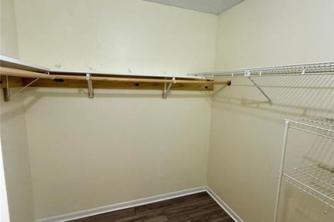 Villa ou maison à louer à Ocala, Floride: 2 chambres, 89.19 m2 № 1856416 - photo 11