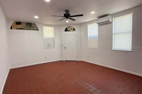 Apartamento en alquiler en Tarpon Springs, Florida, 1 dormitorio, 94.2 m2 № 2200816 - foto 4