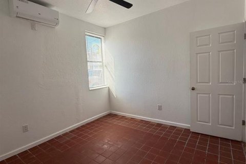 Apartamento en alquiler en Tarpon Springs, Florida, 1 dormitorio, 94.2 m2 № 2200816 - foto 16