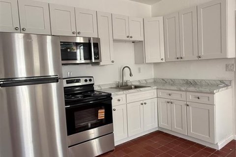 Apartamento en alquiler en Tarpon Springs, Florida, 1 dormitorio, 94.2 m2 № 2200816 - foto 12