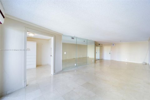 Condominio en venta en Miami Beach, Florida, 2 dormitorios, 127.09 m2 № 1857368 - foto 7