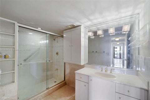 Condominio en venta en Miami Beach, Florida, 2 dormitorios, 127.09 m2 № 1857368 - foto 12