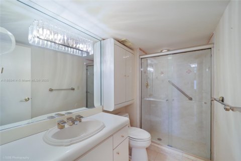 Condominio en venta en Miami Beach, Florida, 2 dormitorios, 127.09 m2 № 1857368 - foto 15