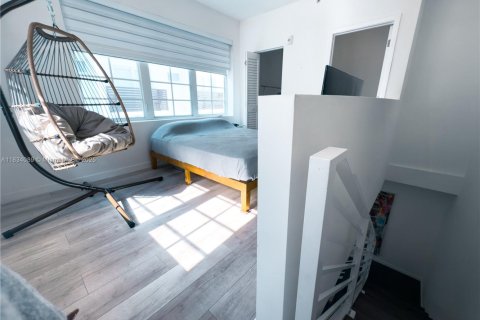Condo in Miami Beach, Florida, 1 bedroom  № 1821777 - photo 13