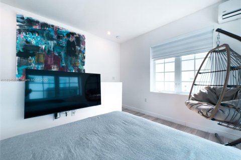 Condo in Miami Beach, Florida, 1 bedroom  № 1821777 - photo 7