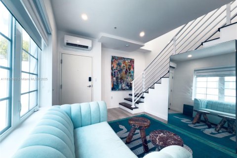 Condo in Miami Beach, Florida, 1 bedroom  № 1821777 - photo 3