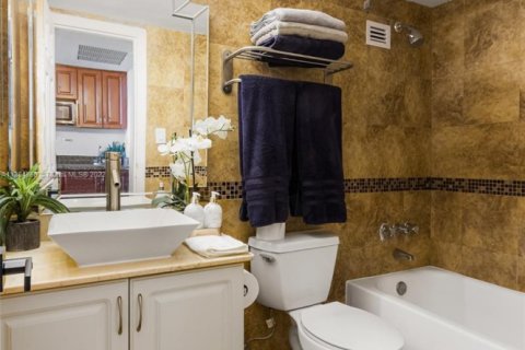 Condominio en venta en Sunny Isles Beach, Florida № 1985169 - foto 15