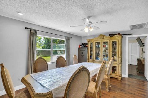Casa en venta en St. Lucie, Florida, 2 dormitorios, 117.06 m2 № 1827370 - foto 9