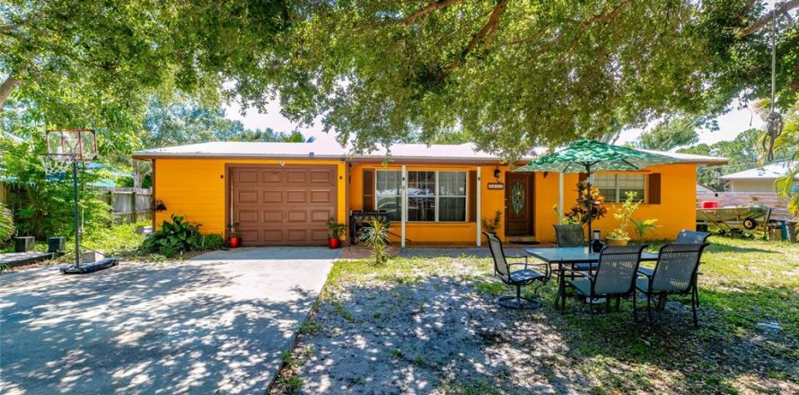 Casa en St. Lucie, Florida 2 dormitorios, 117.06 m2 № 1827370