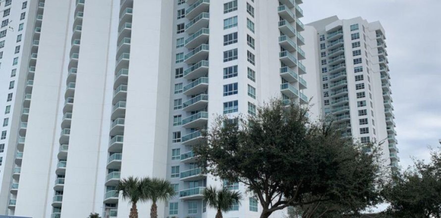 Condominio en Holly Hill, Florida, 3 dormitorios  № 817986