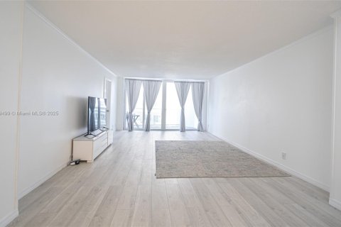 Copropriété à louer à Hallandale Beach, Floride: 2 chambres, 85.47 m2 № 1964872 - photo 19