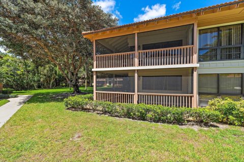 Condo in Palm Beach Gardens, Florida, 2 bedrooms № 2245591 - photo 26