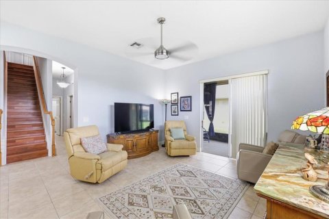 Casa en venta en Orlando, Florida, 4 dormitorios, 241.27 m2 № 2157503 - foto 11