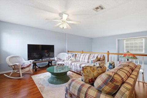 Casa en venta en Orlando, Florida, 4 dormitorios, 241.27 m2 № 2157503 - foto 18