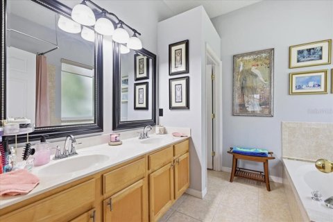 Casa en venta en Orlando, Florida, 4 dormitorios, 241.27 m2 № 2157503 - foto 16