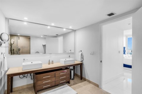 Copropriété à louer à Miami, Floride: 3 chambres, 173.73 m2 № 2060382 - photo 22