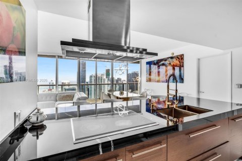 Copropriété à louer à Miami, Floride: 3 chambres, 173.73 m2 № 2060382 - photo 10