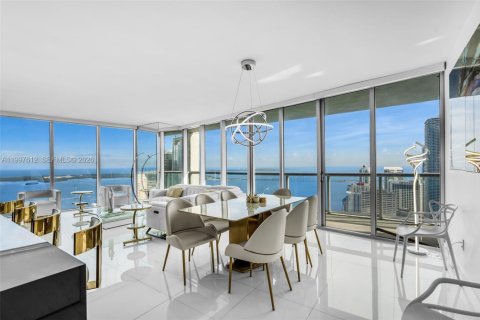 Copropriété à louer à Miami, Floride: 3 chambres, 173.73 m2 № 2060382 - photo 2