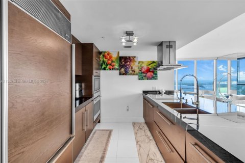Copropriété à louer à Miami, Floride: 3 chambres, 173.73 m2 № 2060382 - photo 9