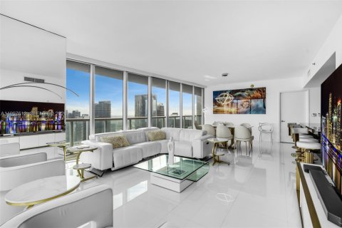 Copropriété à louer à Miami, Floride: 3 chambres, 173.73 m2 № 2060382 - photo 4