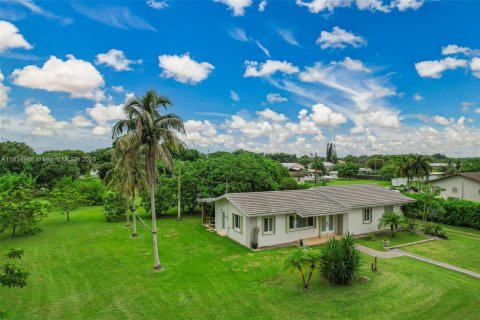 Casa en venta en Homestead, Florida, 3 dormitorios, 143.53 m2 № 1934862 - foto 6