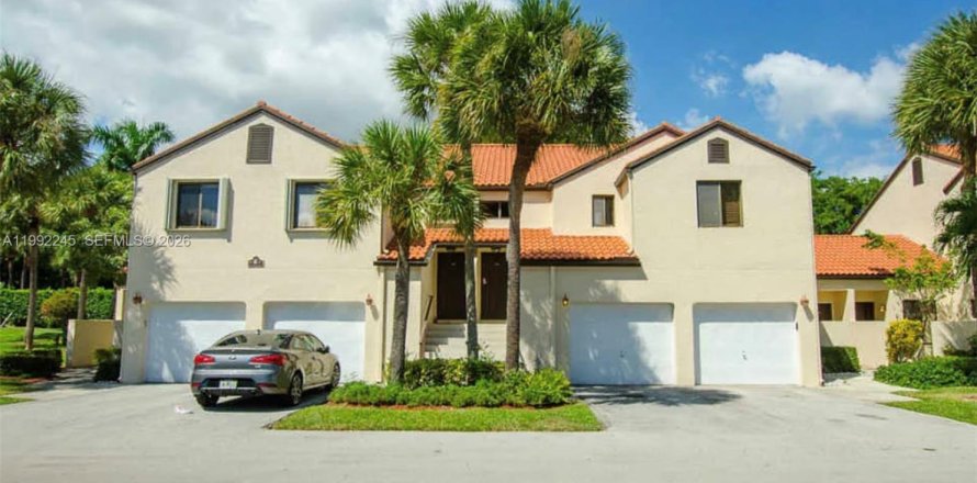Townhouse in Boynton Beach, Florida 2 bedrooms, 97.92 sq.m. № 2052712