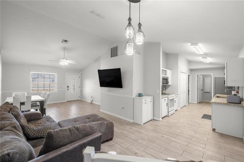 Villa ou maison à vendre à Ocala, Floride: 3 chambres, 144.37 m2 № 2267491 - photo 5