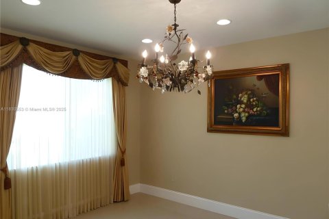 House in Homestead, Florida 5 bedrooms, 331.38 sq.m. № 1809101 - photo 19