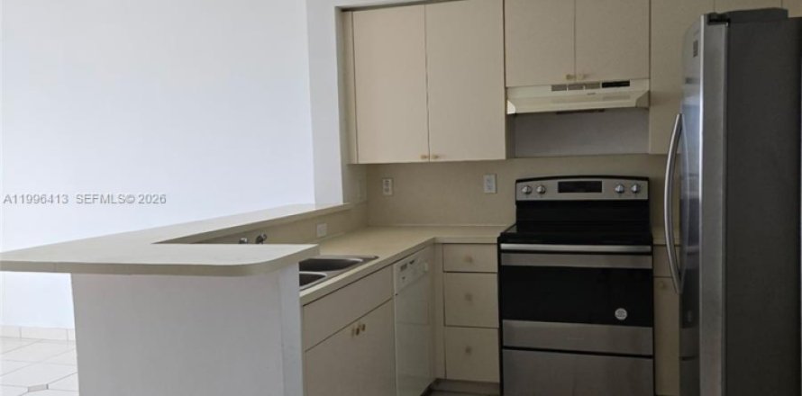 Condo à Cutler Bay, Floride, 2 chambres  № 2058412