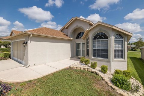 Casa en venta en Spring Hill, Florida, 3 dormitorios, 158.49 m2 № 1678298 - foto 10