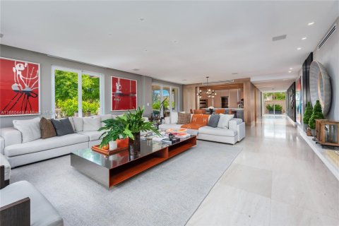 Снять в аренду кондоминиум в Майами-Бич, Флорида 4 спальни, 254.92м2, № 1929258 - фото 4