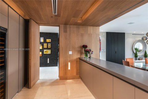 Снять в аренду кондоминиум в Майами-Бич, Флорида 4 спальни, 254.92м2, № 1929258 - фото 16