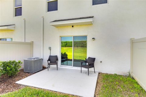 Touwnhouse à louer à Lakewood Ranch, Floride: 3 chambres, 119.29 m2 № 2389267 - photo 7