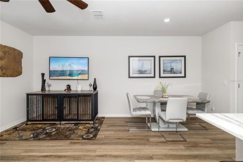 Touwnhouse à louer à Lakewood Ranch, Floride: 3 chambres, 119.29 m2 № 2389267 - photo 23