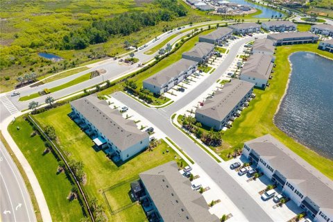 Touwnhouse à louer à Lakewood Ranch, Floride: 3 chambres, 119.29 m2 № 2389267 - photo 3