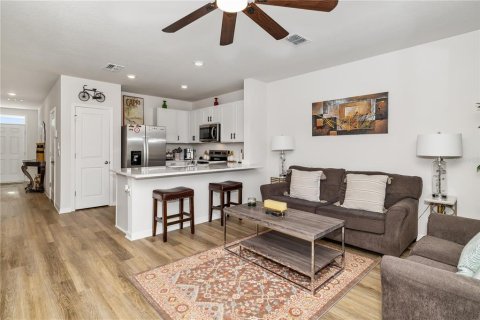 Touwnhouse à louer à Lakewood Ranch, Floride: 3 chambres, 119.29 m2 № 2389267 - photo 20