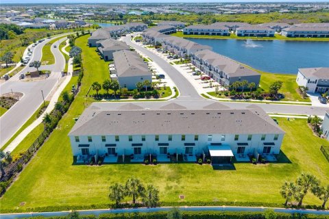 Touwnhouse à louer à Lakewood Ranch, Floride: 3 chambres, 119.29 m2 № 2389267 - photo 5