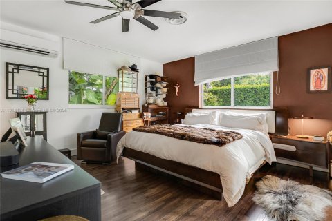Casa en venta en Miami, Florida, 4 dormitorios, 257.53 m2 № 1972988 - foto 17