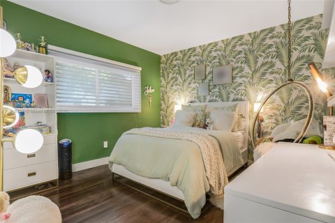 Casa en venta en Miami, Florida, 4 dormitorios, 257.53 m2 № 1972988 - foto 19